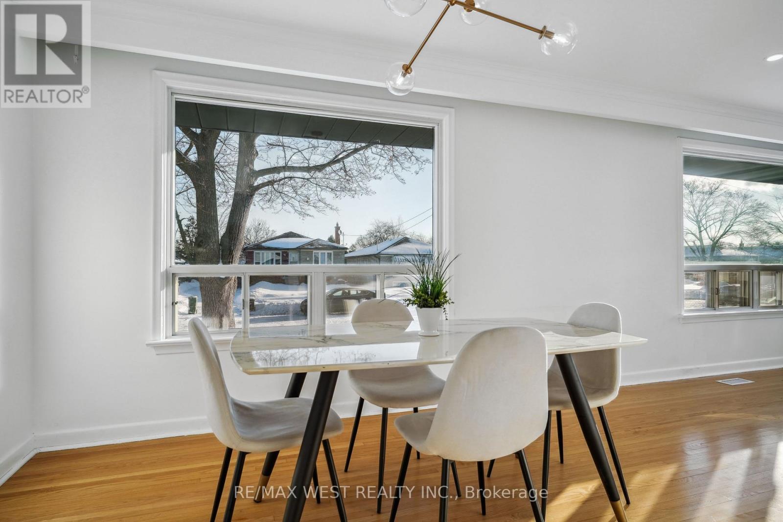 14 Ixworth Road, Toronto, Ontario  M9W 4R8 - Photo 4 - W12722190