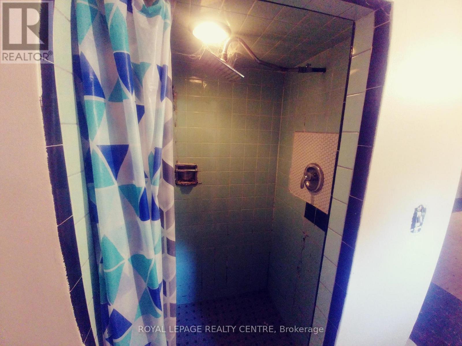 1534 Cawthra Road, Mississauga, Ontario  L5G 4L3 - Photo 18 - W12722206