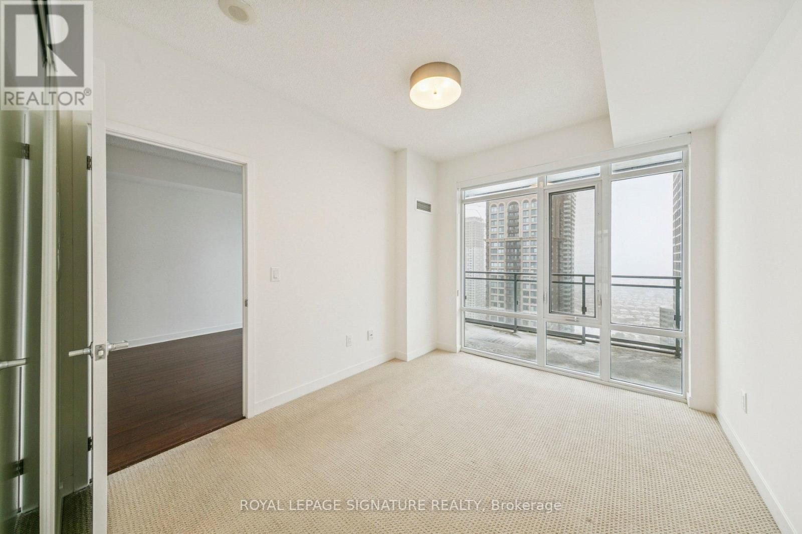 2907 - 360 Square One Drive, Mississauga, Ontario  L5B 0E6 - Photo 14 - W12722224