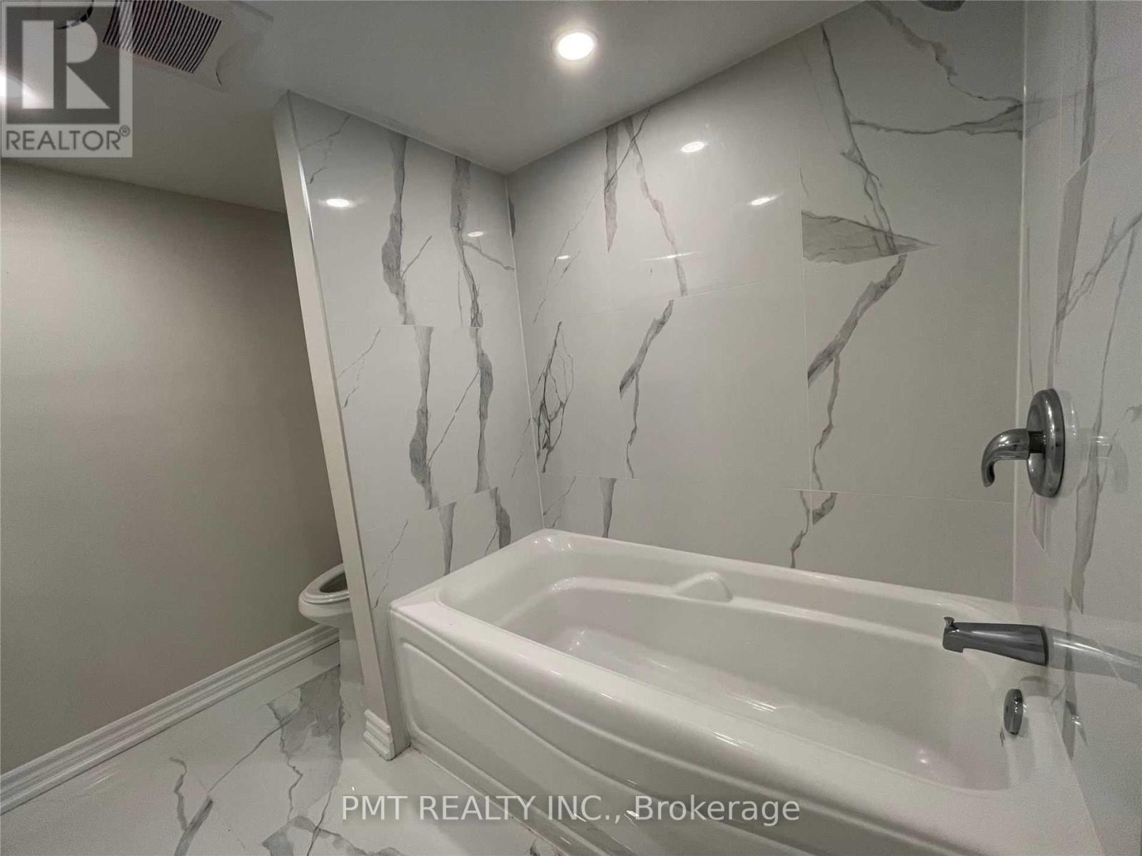 Bsmt - 449 Concord Avenue, Toronto, Ontario  M6H 2P9 - Photo 11 - W12722110