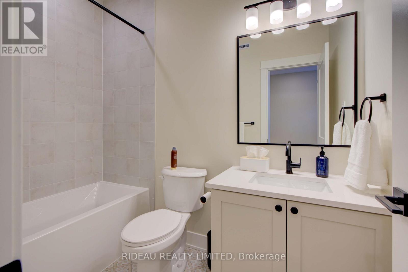 127 Shelter Cove Drive, Westport, Ontario  K0G 1X0 - Photo 4 - X11895887