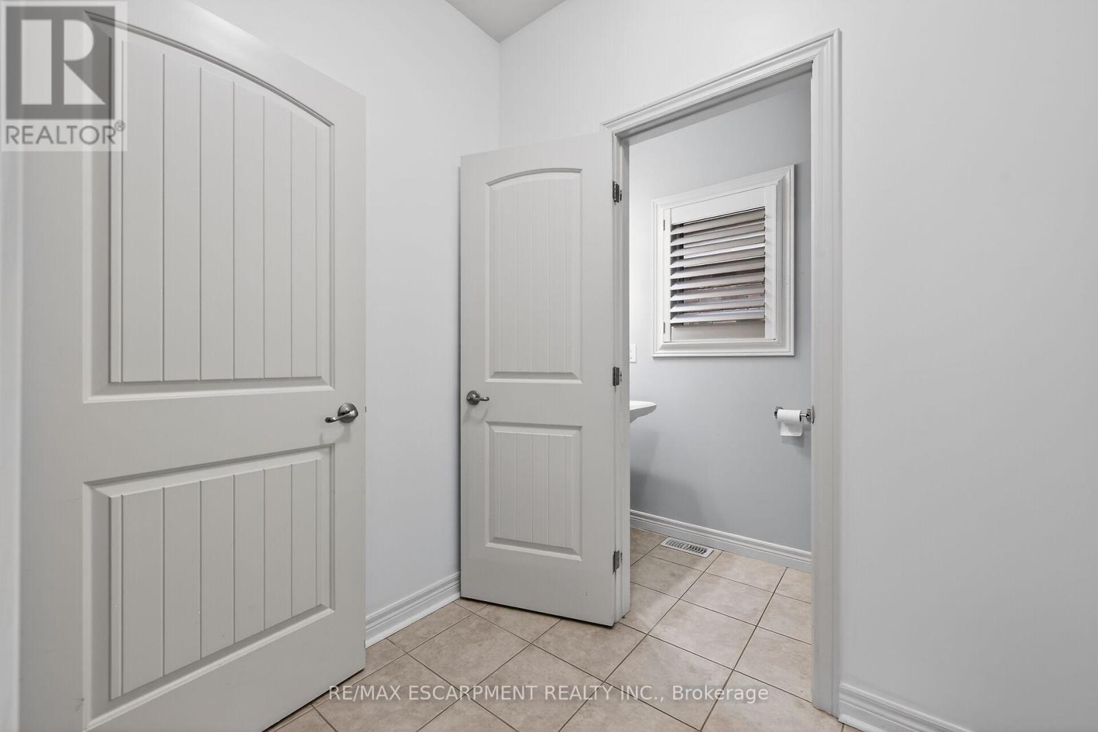 63 Chamomile Drive, Hamilton, Ontario  L8W 0C1 - Photo 20 - X12722232