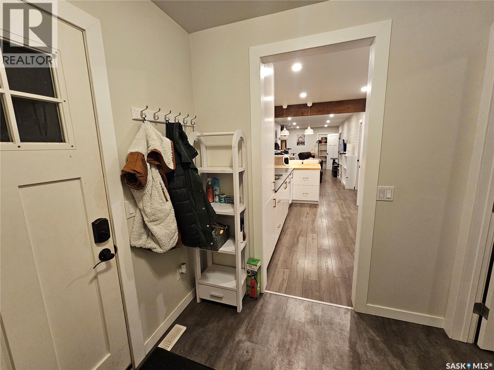 608 1st Street E, Meadow Lake, Saskatchewan  S9X 1G1 - Photo 3 - SK027187