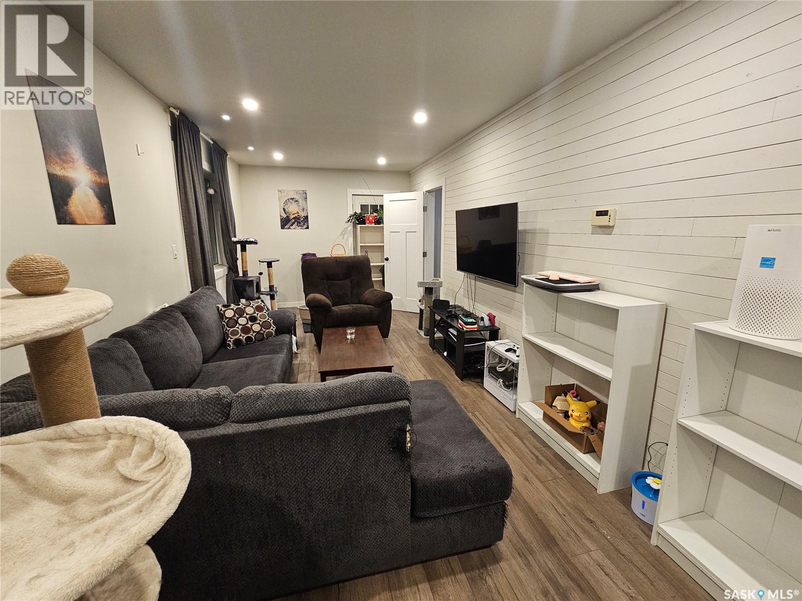 608 1st Street E, Meadow Lake, Saskatchewan  S9X 1G1 - Photo 9 - SK027187