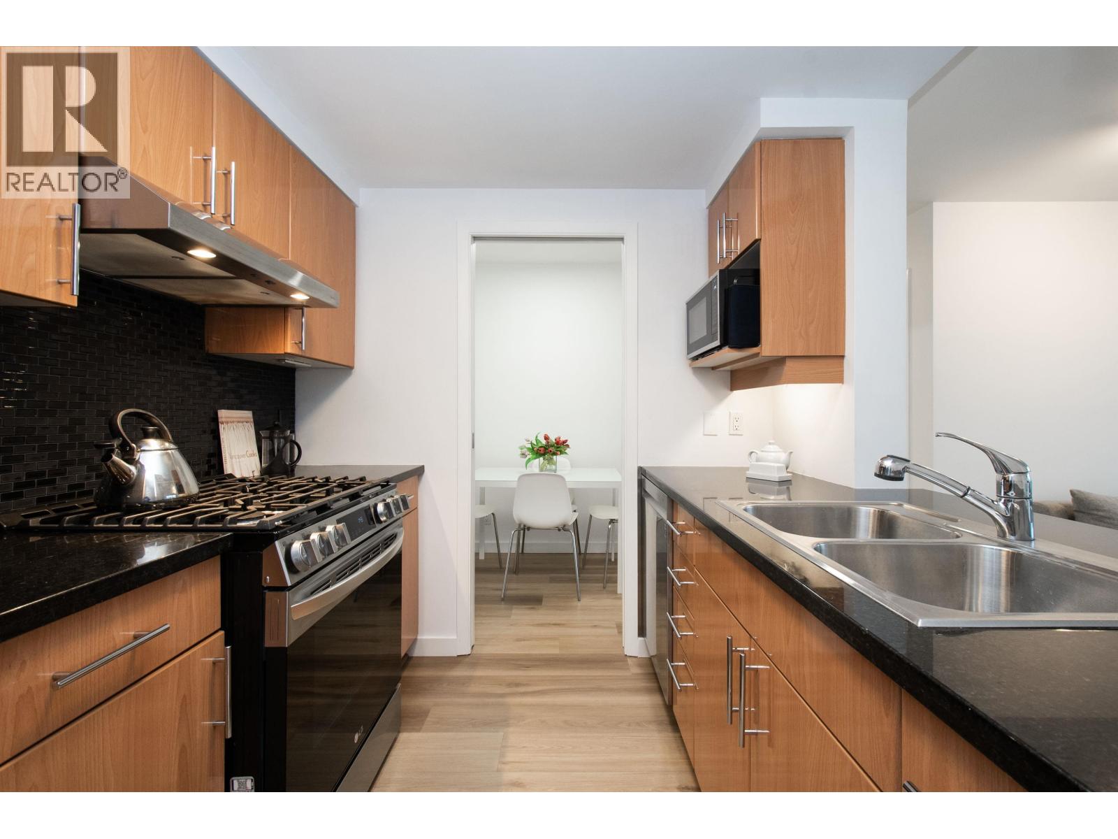 2105 193 Aquarius Mews, Vancouver, British Columbia  V6Z 2Z2 - Photo 14 - R3078615