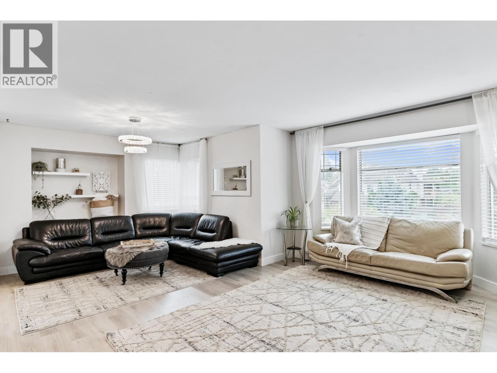 12276 Aurora Street, Maple Ridge, British Columbia  V2X 0R2 - Photo 4 - R3058291