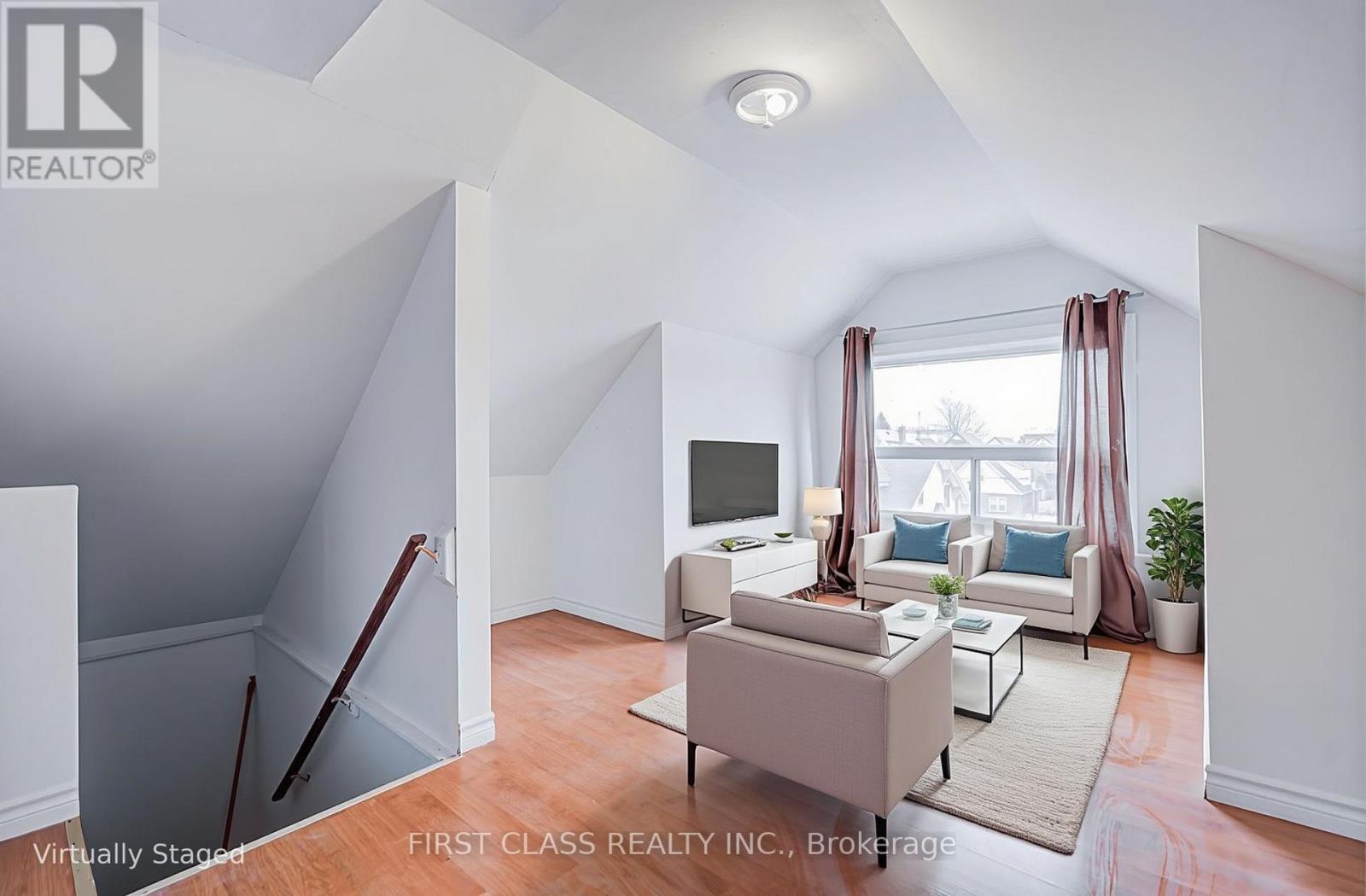 11 Greenaway Avenue, Hamilton, Ontario  L8L 6C3 - Photo 22 - X12718432