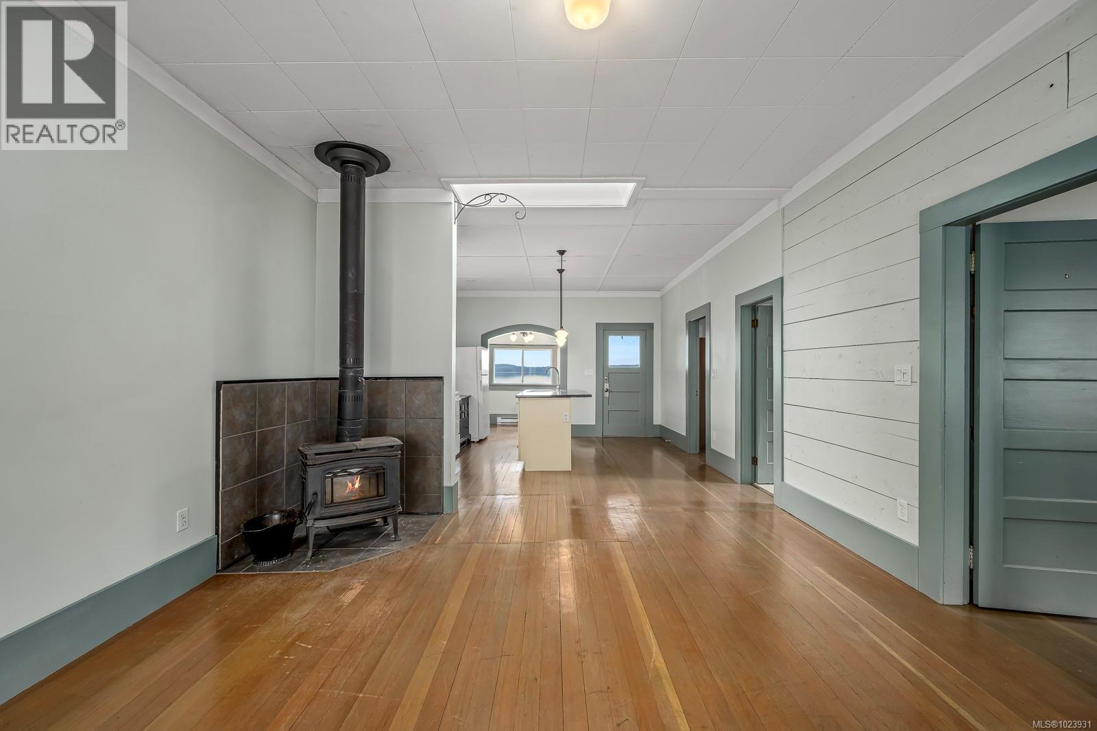 5642 Island Hwy S, Union Bay, British Columbia V0R 3B0 - Photo 14 - 1023931