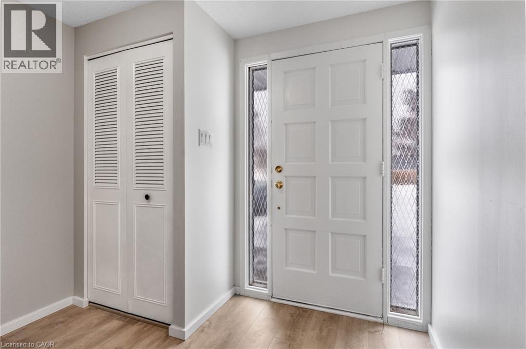 111 Manor Drive, Kitchener, Ontario  N2A 2T9 - Photo 3 - 40800374