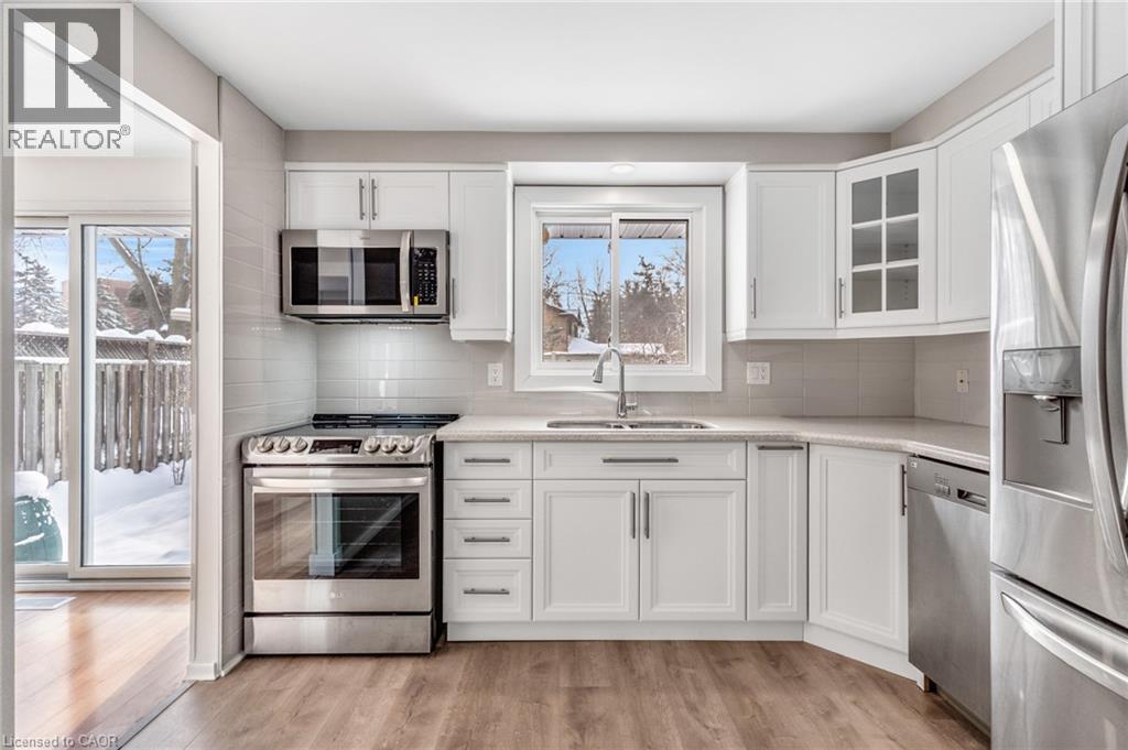 111 Manor Drive, Kitchener, Ontario  N2A 2T9 - Photo 16 - 40800374