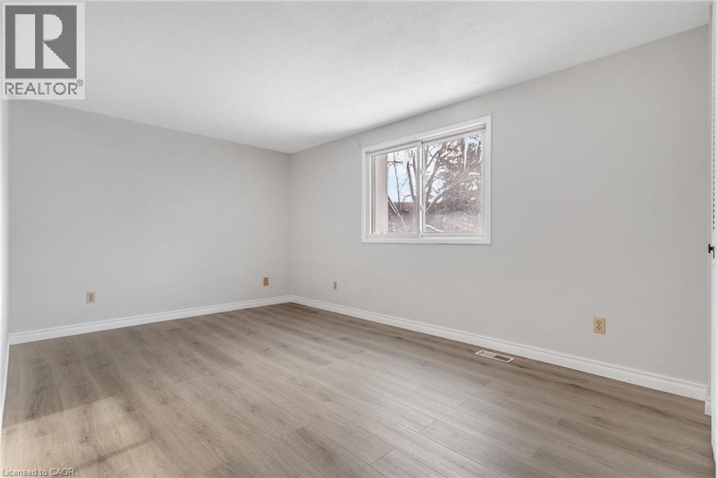 111 Manor Drive, Kitchener, Ontario  N2A 2T9 - Photo 34 - 40800374