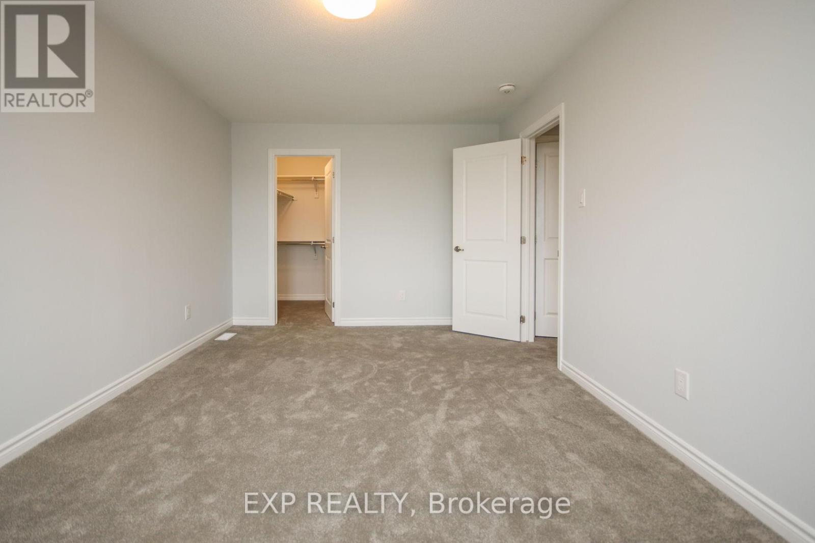 2004 Leinster Circle, Ottawa, Ontario K2S 2Z4 - Photo 21 - X12722272