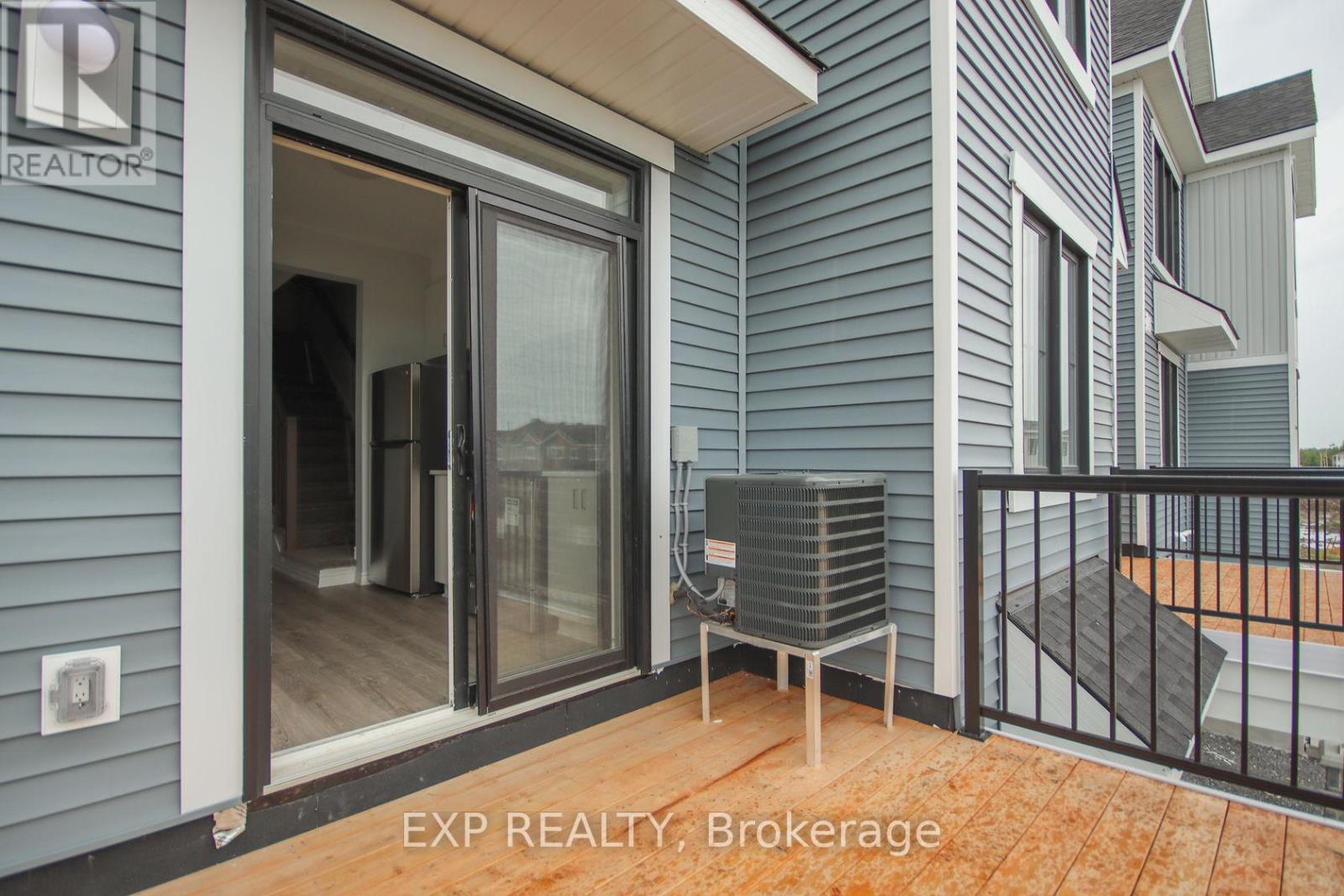 2004 Leinster Circle, Ottawa, Ontario K2S 2Z4 - Photo 28 - X12722272