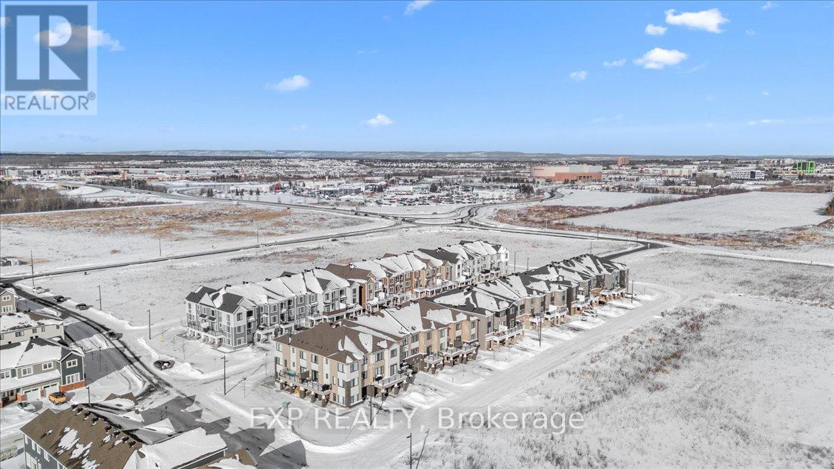 2004 Leinster Circle, Ottawa, Ontario K2S 2Z4 - Photo 29 - X12722272