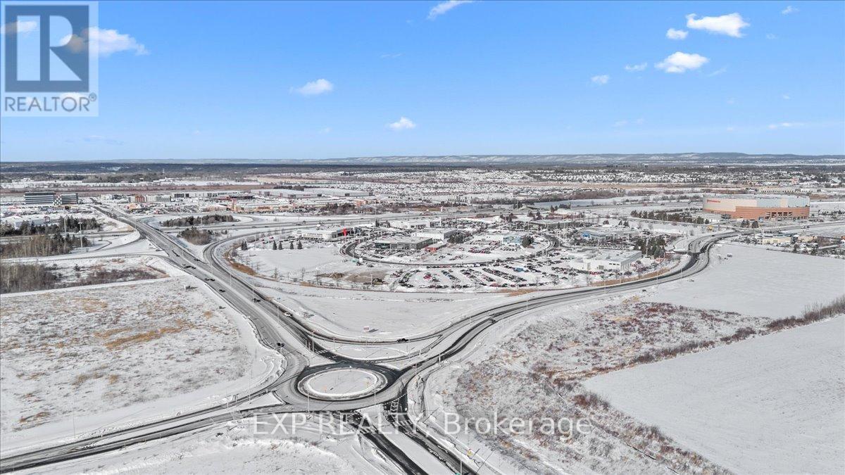 2004 Leinster Circle, Ottawa, Ontario K2S 2Z4 - Photo 32 - X12722272