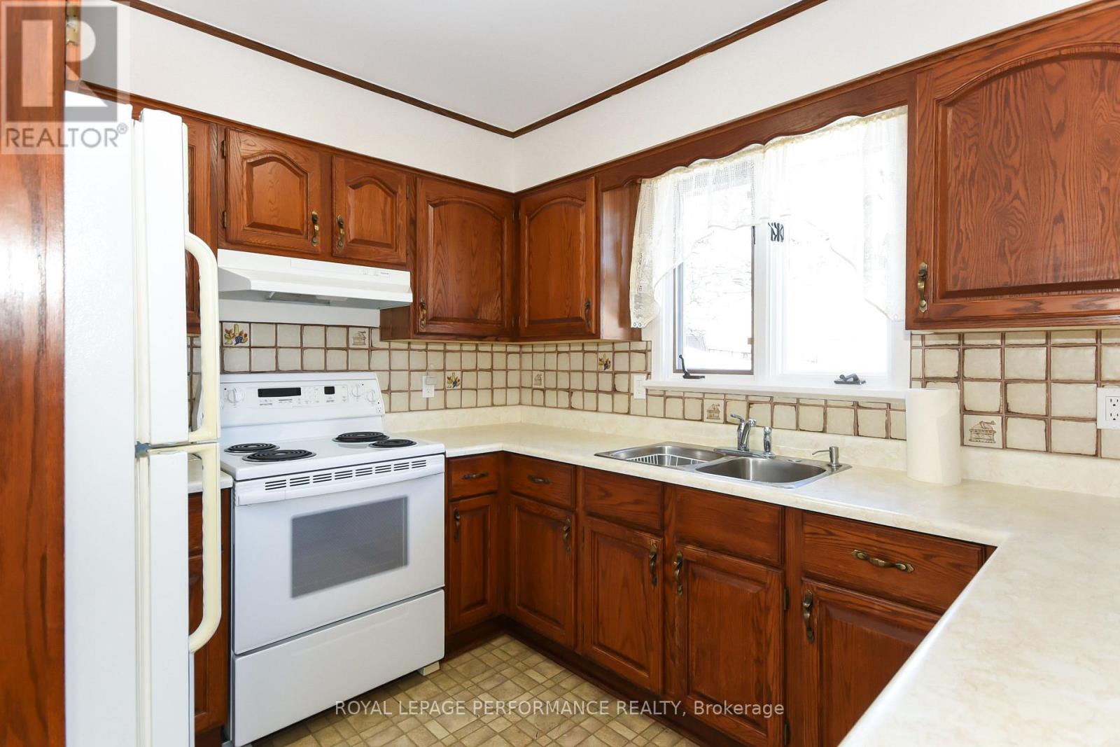 1867 Kingsdale Avenue, Ottawa, Ontario K1T 1H9 - Photo 12 - X12722294