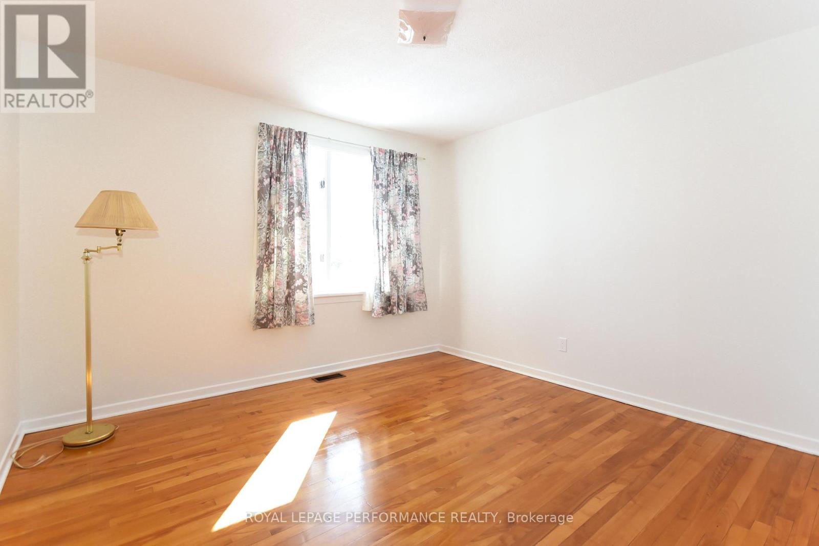 1867 Kingsdale Avenue, Ottawa, Ontario K1T 1H9 - Photo 18 - X12722294