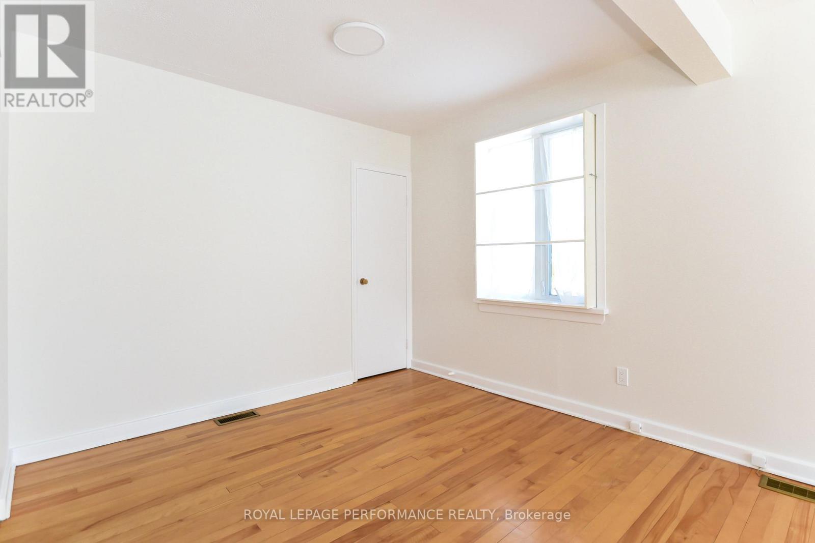 1867 Kingsdale Avenue, Ottawa, Ontario K1T 1H9 - Photo 7 - X12722294