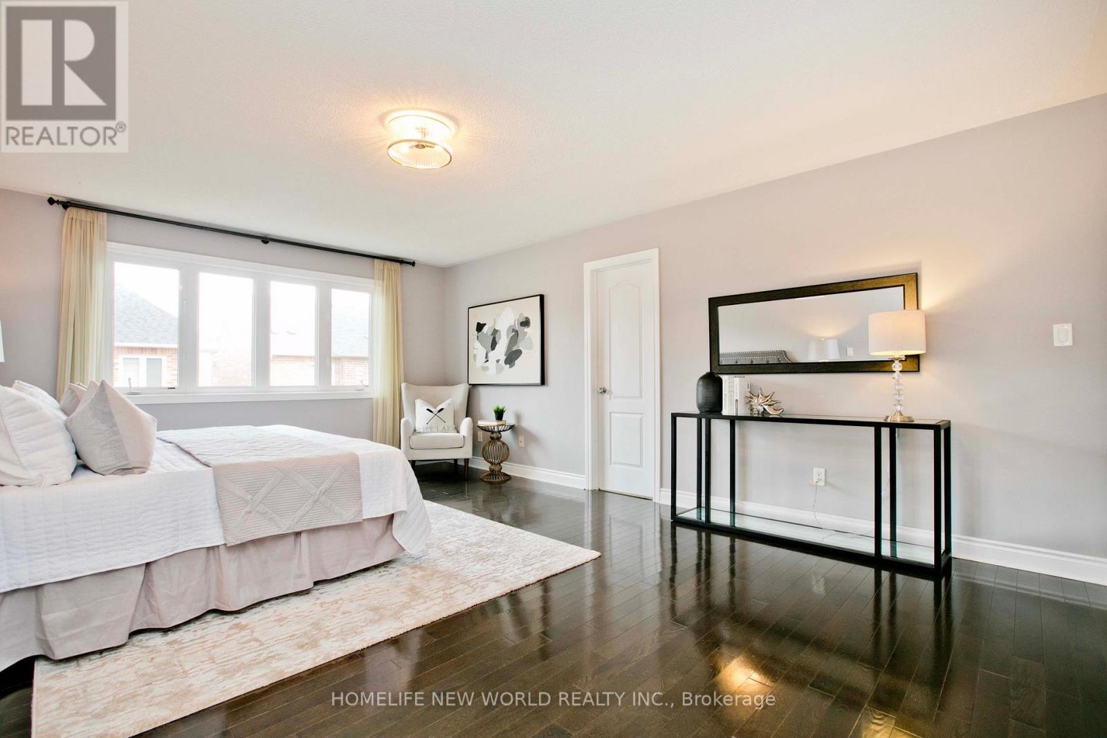 1015 Ralston Crescent, Newmarket, Ontario  L3X 3H8 - Photo 18 - N12558138