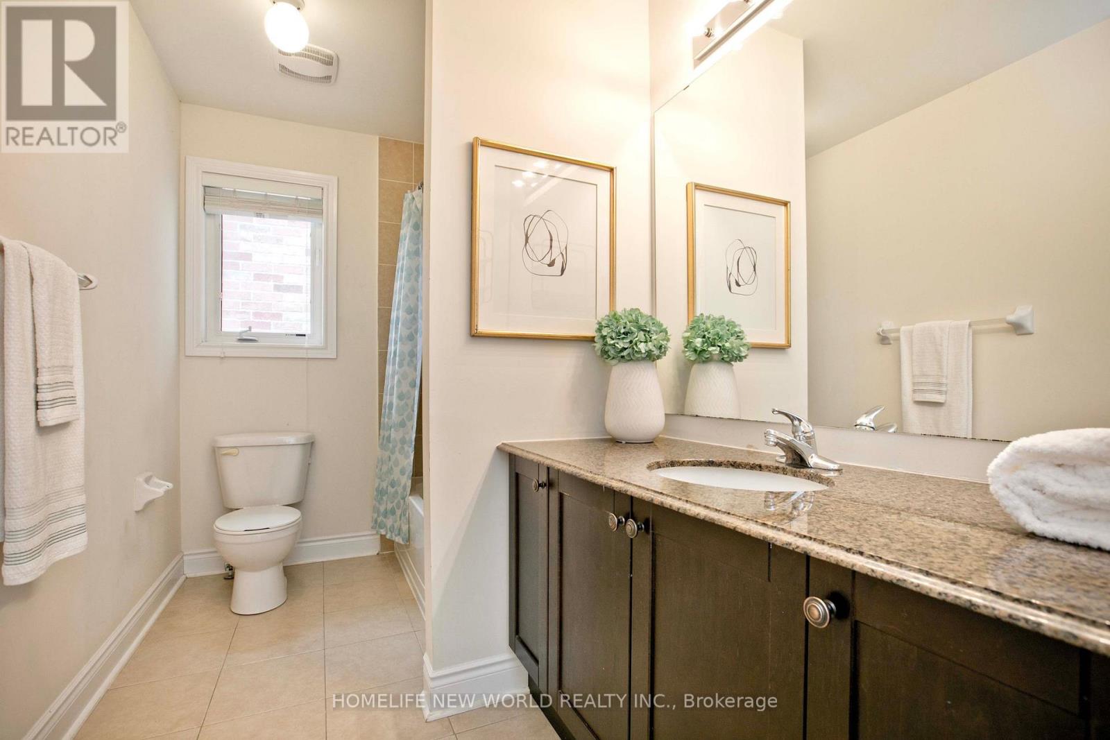 1015 Ralston Crescent, Newmarket, Ontario  L3X 3H8 - Photo 21 - N12558138