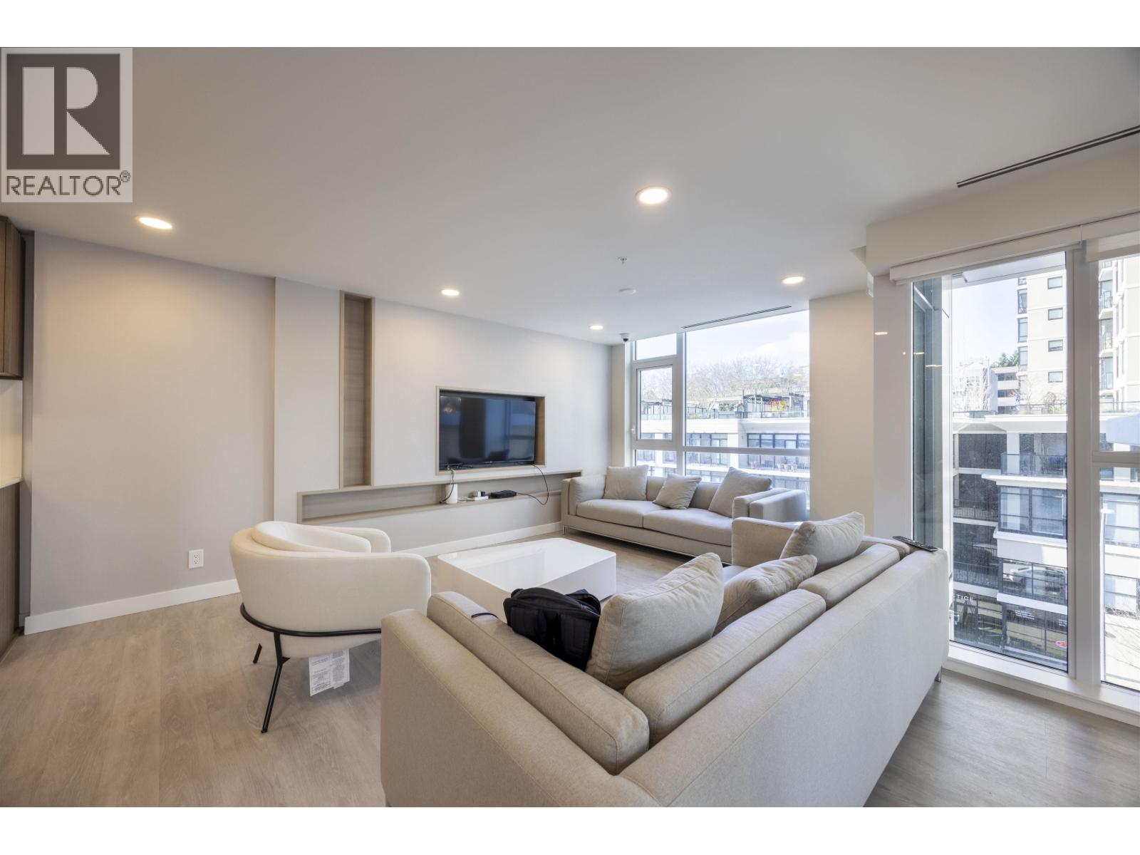 508 618 CARNARVON STREET, New Westminster, British Columbia