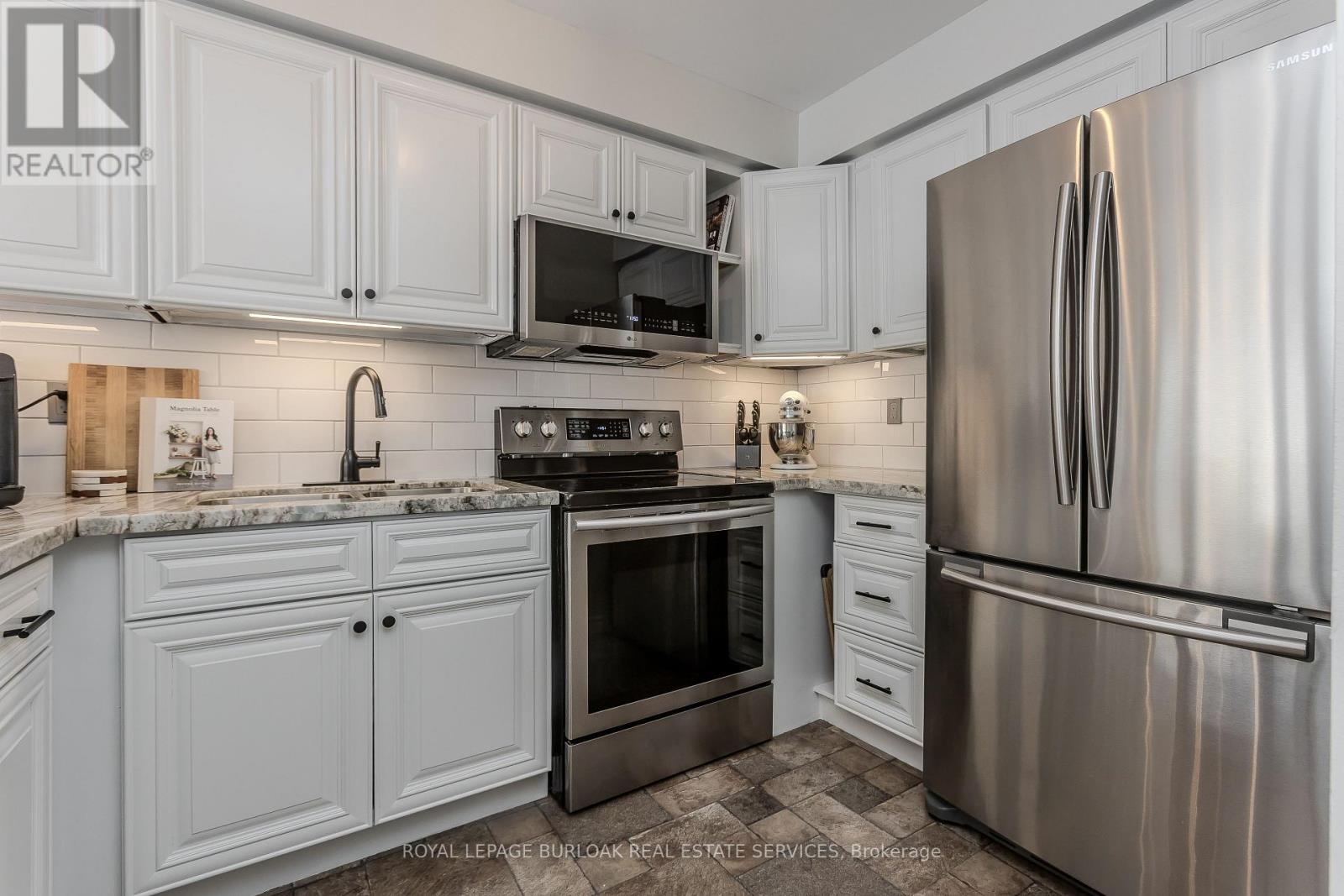 12 Thornlodge Drive, Hamilton, Ontario  L0R 2H3 - Photo 13 - X12717692