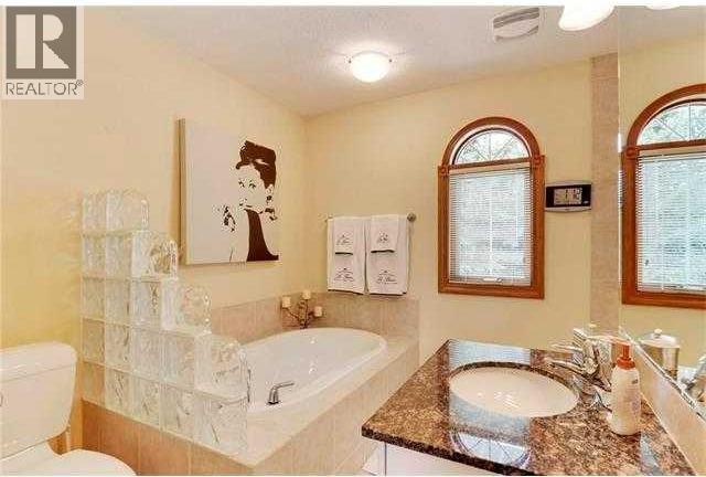 175 Pumpvalley Court Sw, Calgary, Alberta  T2V 5G5 - Photo 23 - A2267841