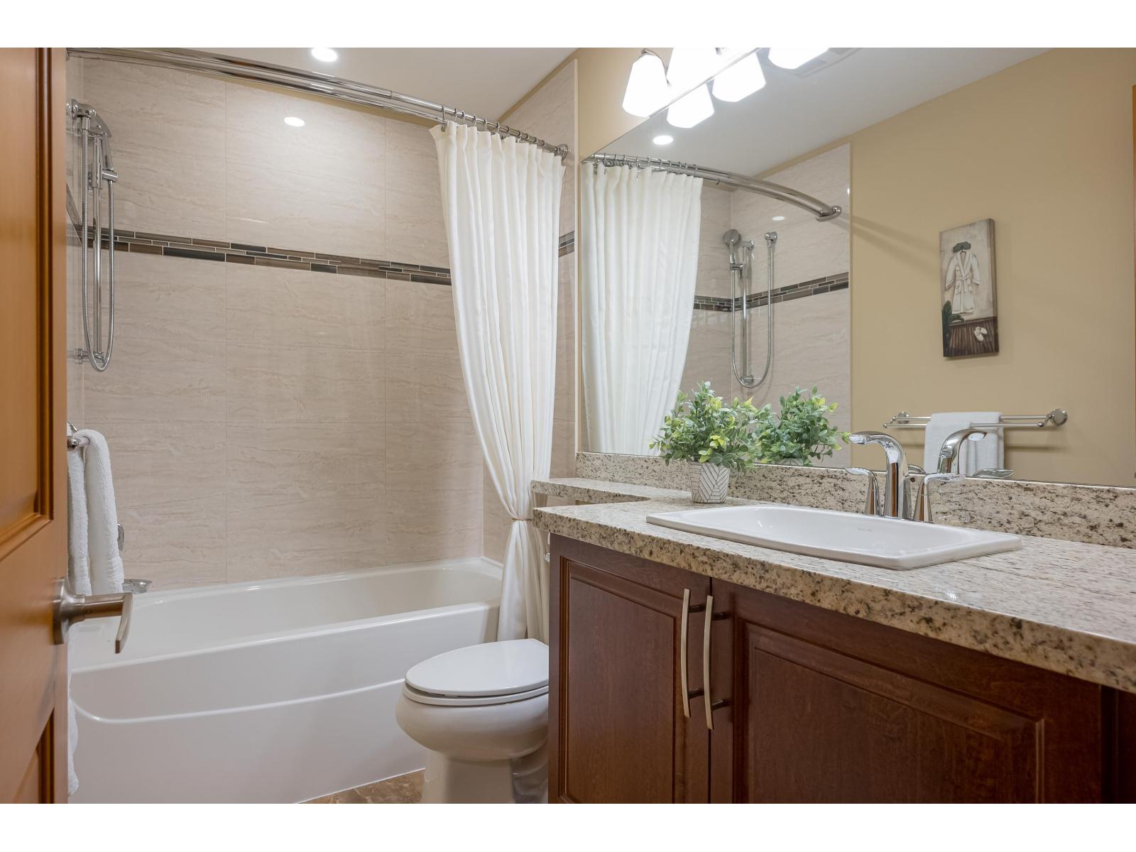 A503 8218  207a Street, Langley, British Columbia  V2Y 0X9 - Photo 15 - R3074606