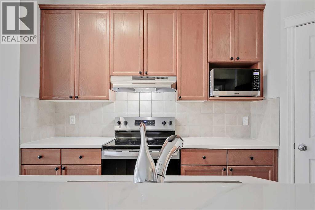 102 Kincora Glen Mews Nw, Calgary, Alberta  T3R 0B6 - Photo 6 - A2279013