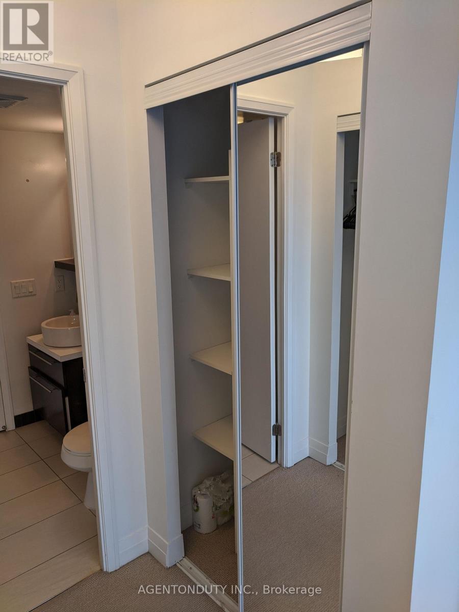 1207 - 21 Carlton Street, Toronto, Ontario  M5B 1L3 - Photo 15 - C12722328