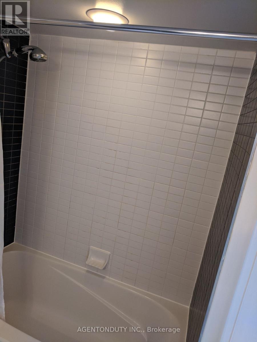 1207 - 21 Carlton Street, Toronto, Ontario  M5B 1L3 - Photo 18 - C12722328