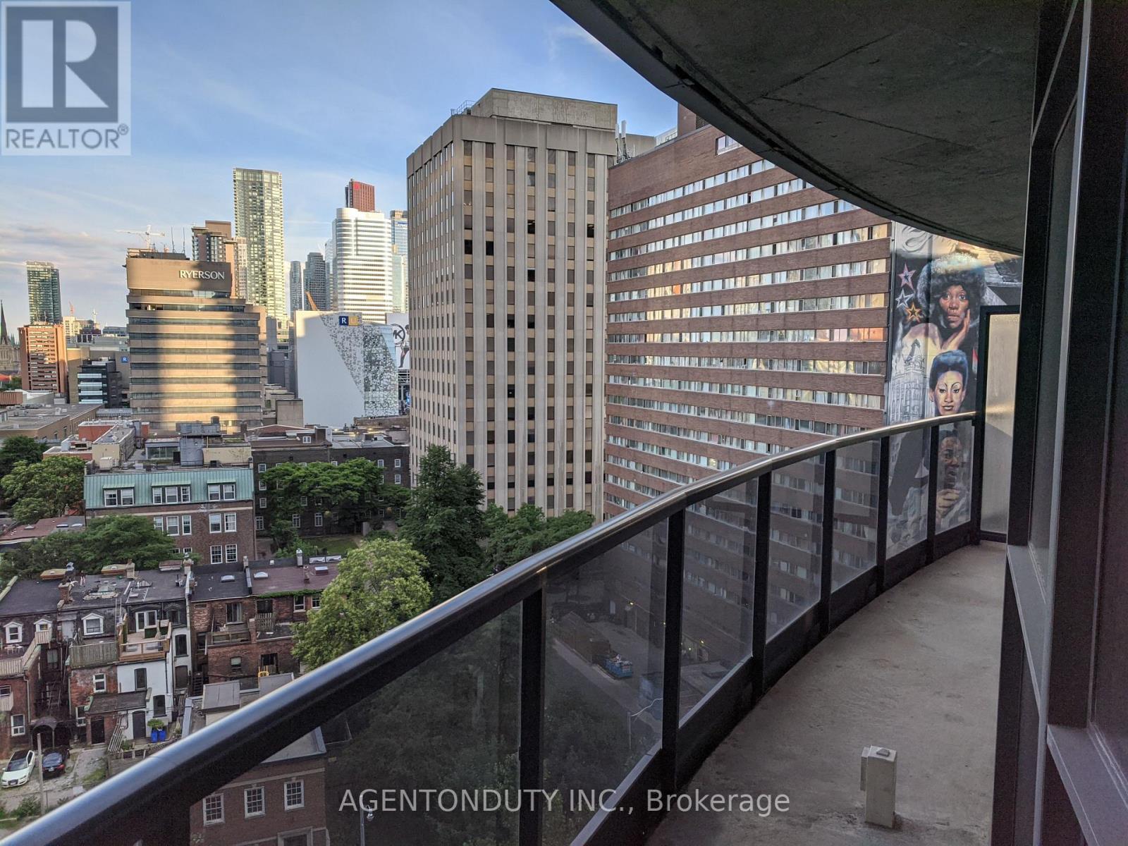 1207 - 21 Carlton Street, Toronto, Ontario  M5B 1L3 - Photo 7 - C12722328