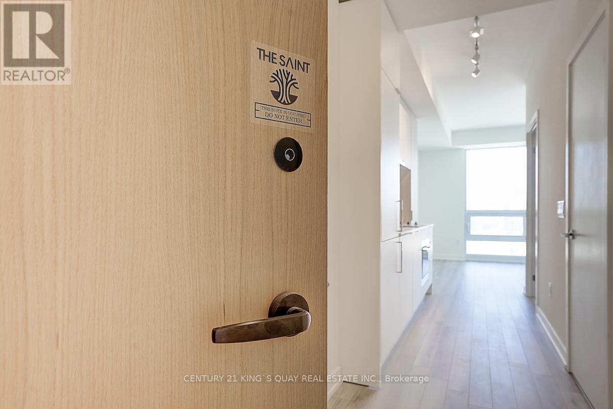 1805 - 89 Church Street, Toronto, Ontario  M5C 2G3 - Photo 3 - C12722334