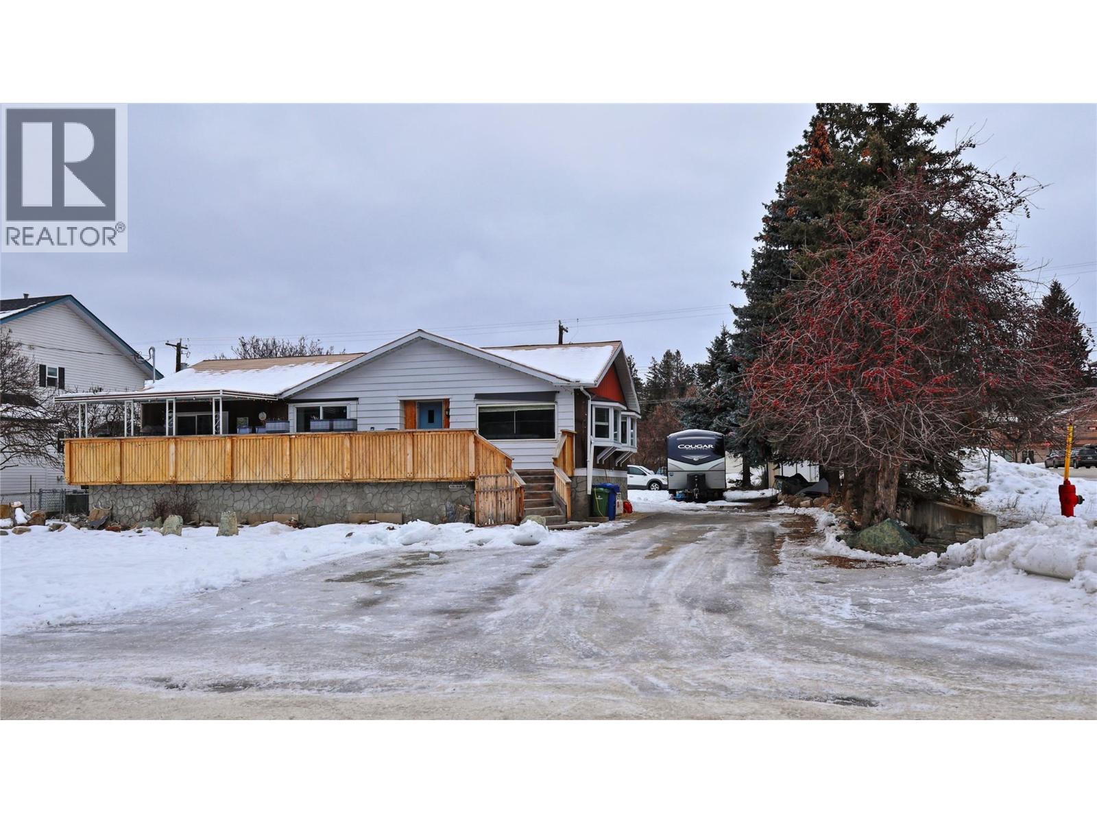 472 305th Street, Kimberley, British Columbia  V1A 3H7 - Photo 1 - 10373612