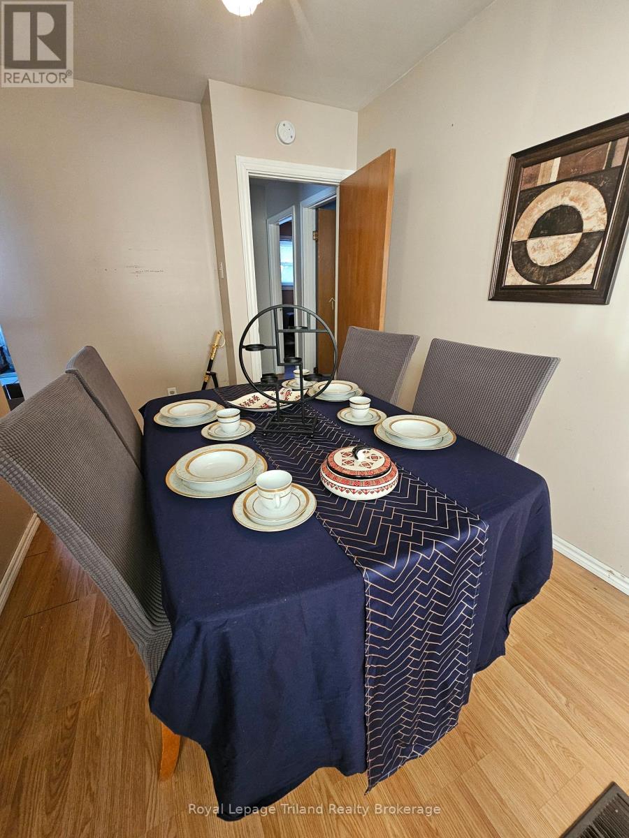 772 Devonshire Avenue E, Woodstock, Ontario N4S 5R5 - Photo 13 - X12631110