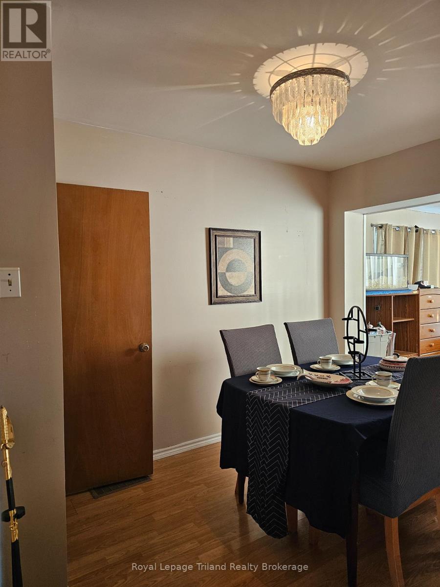 772 Devonshire Avenue E, Woodstock, Ontario N4S 5R5 - Photo 15 - X12631110