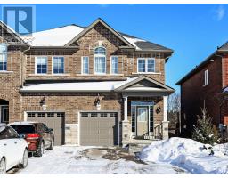 27 MICHAEL CUMMINGS COURT, Uxbridge, Ontario