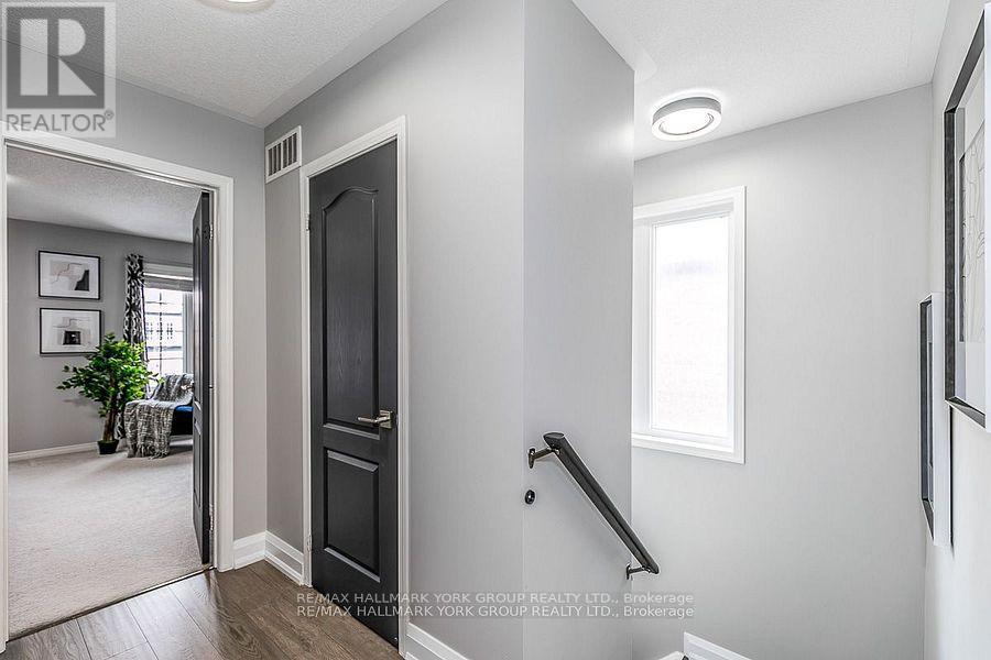 94 Weir Street, Bradford West Gwillimbury, Ontario  L3Z 0K5 - Photo 12 - N12722312