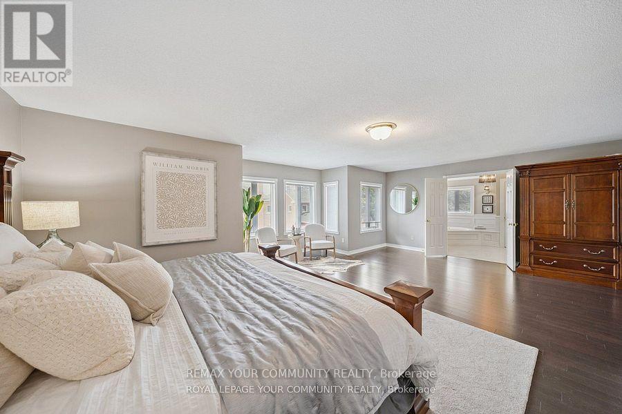 22 Theobalds Circle, Richmond Hill, Ontario  L4C 9C7 - Photo 21 - N12722316