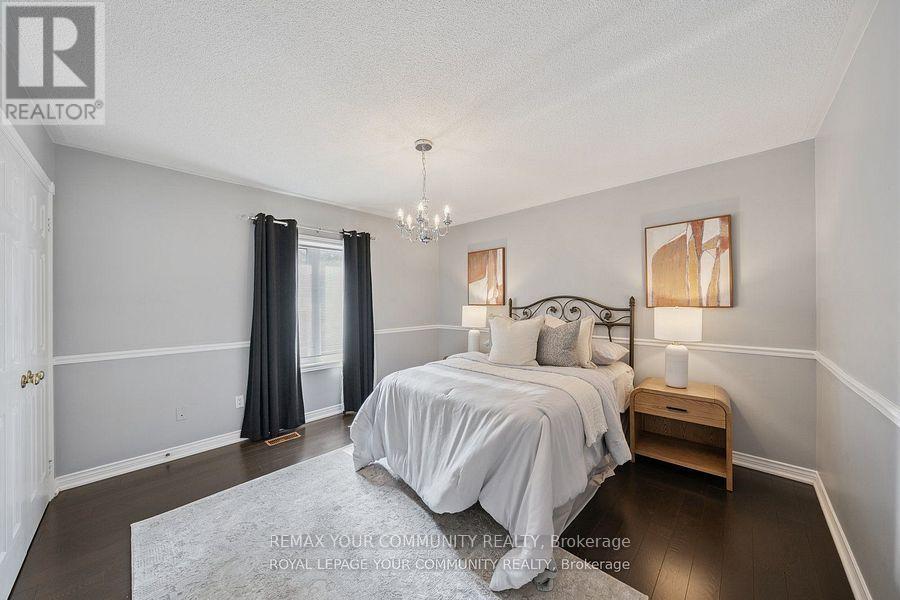 22 Theobalds Circle, Richmond Hill, Ontario  L4C 9C7 - Photo 26 - N12722316