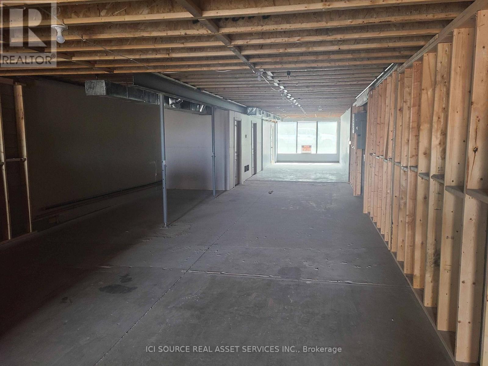 12 - 410 Chrislea Road, Vaughan, Ontario  L4L 8B5 - Photo 10 - N12722348