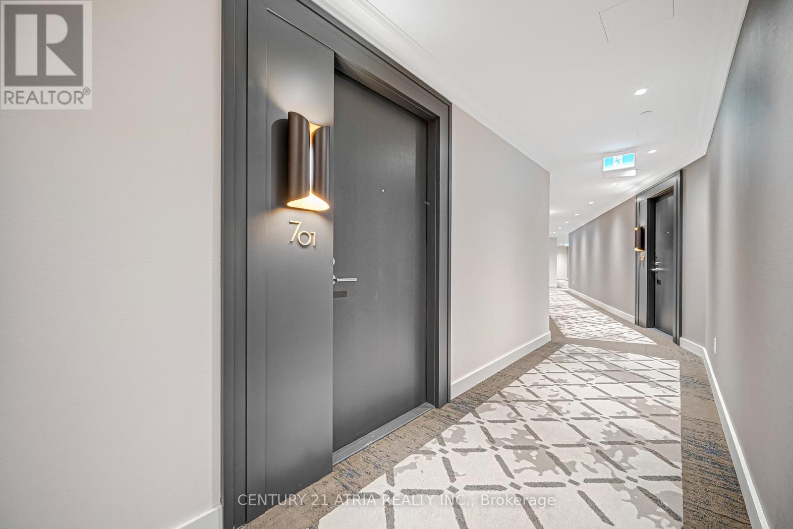 701 - 259 The Kingsway, Toronto, Ontario  M9A 0G2 - Photo 2 - W12716200