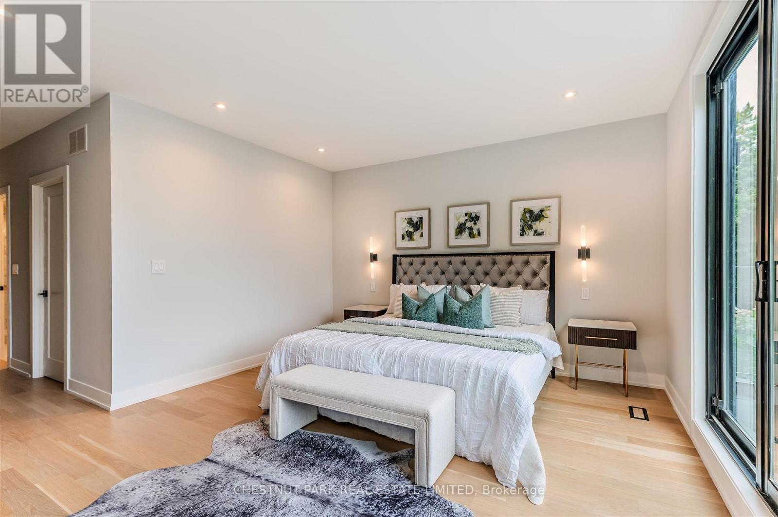 222a Pearson Avenue, Toronto, Ontario  M6R 1G7 - Photo 16 - W12722274