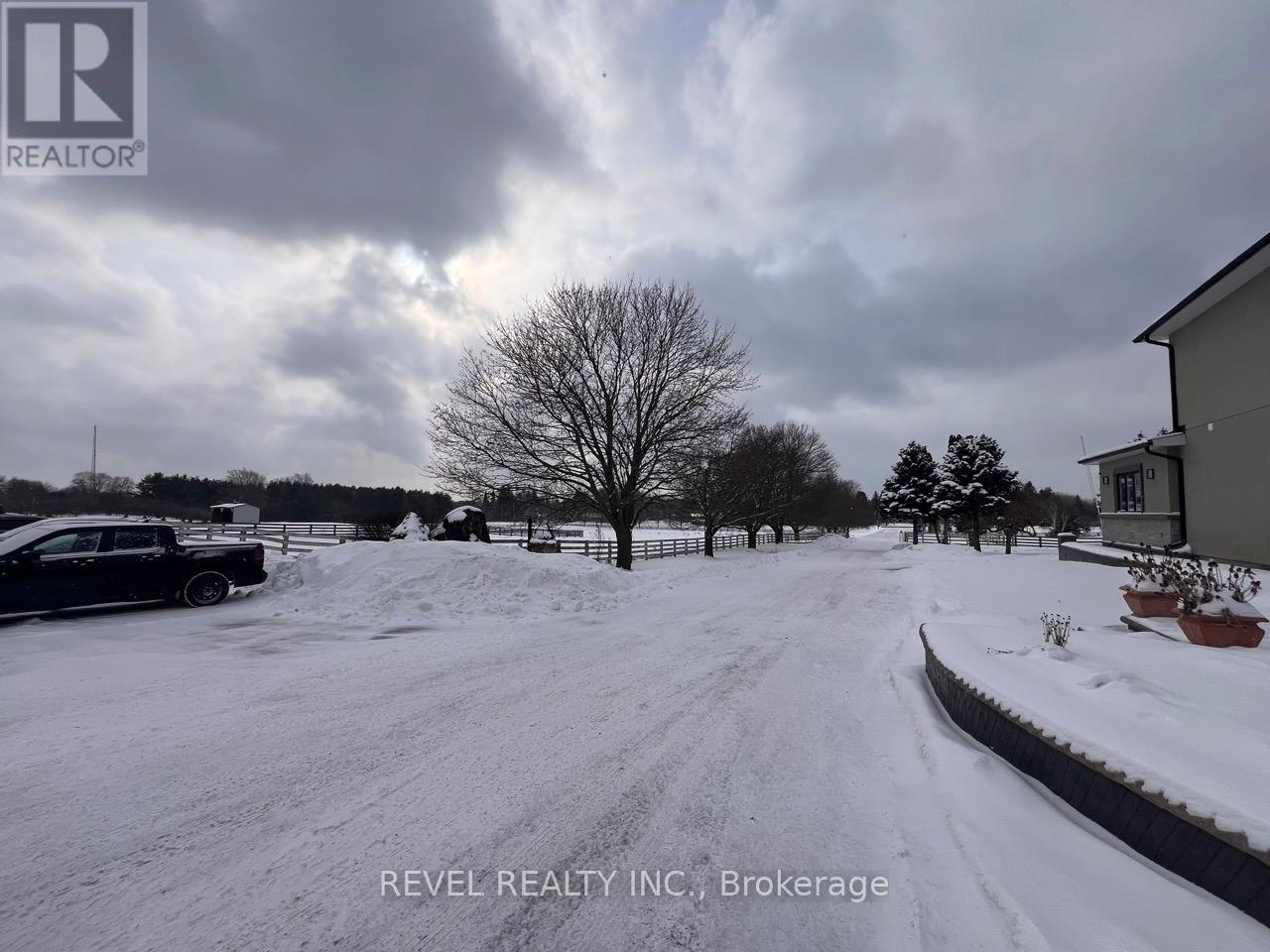 10207 Guelph Line, Milton, Ontario  L0P 1B0 - Photo 6 - W12722286