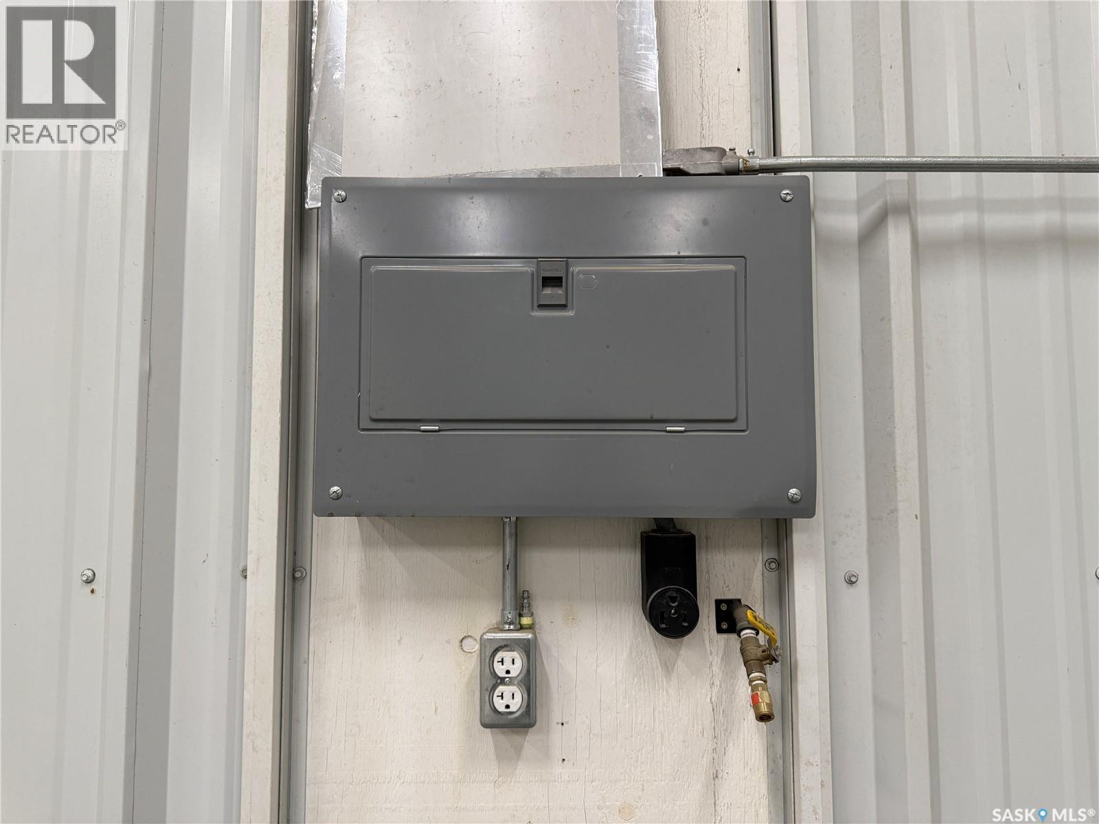 15&16 830 Snyder Road, Moose Jaw, Saskatchewan  S6H 4Y4 - Photo 12 - SK020655