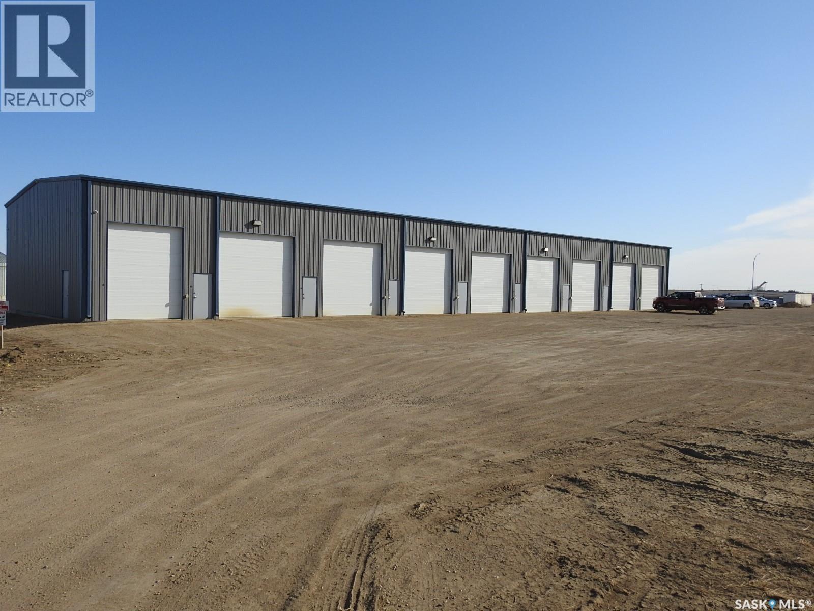 15&16 830 Snyder Road, Moose Jaw, Saskatchewan  S6H 4Y4 - Photo 2 - SK020655