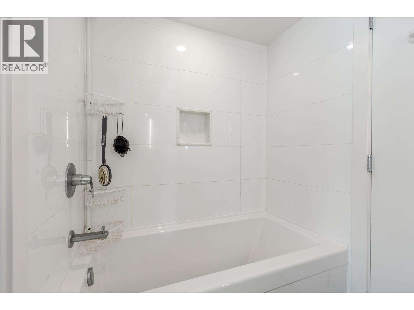 2101 570 Emerson Street, Coquitlam, British Columbia  V3J 0G3 - Photo 18 - R3080419