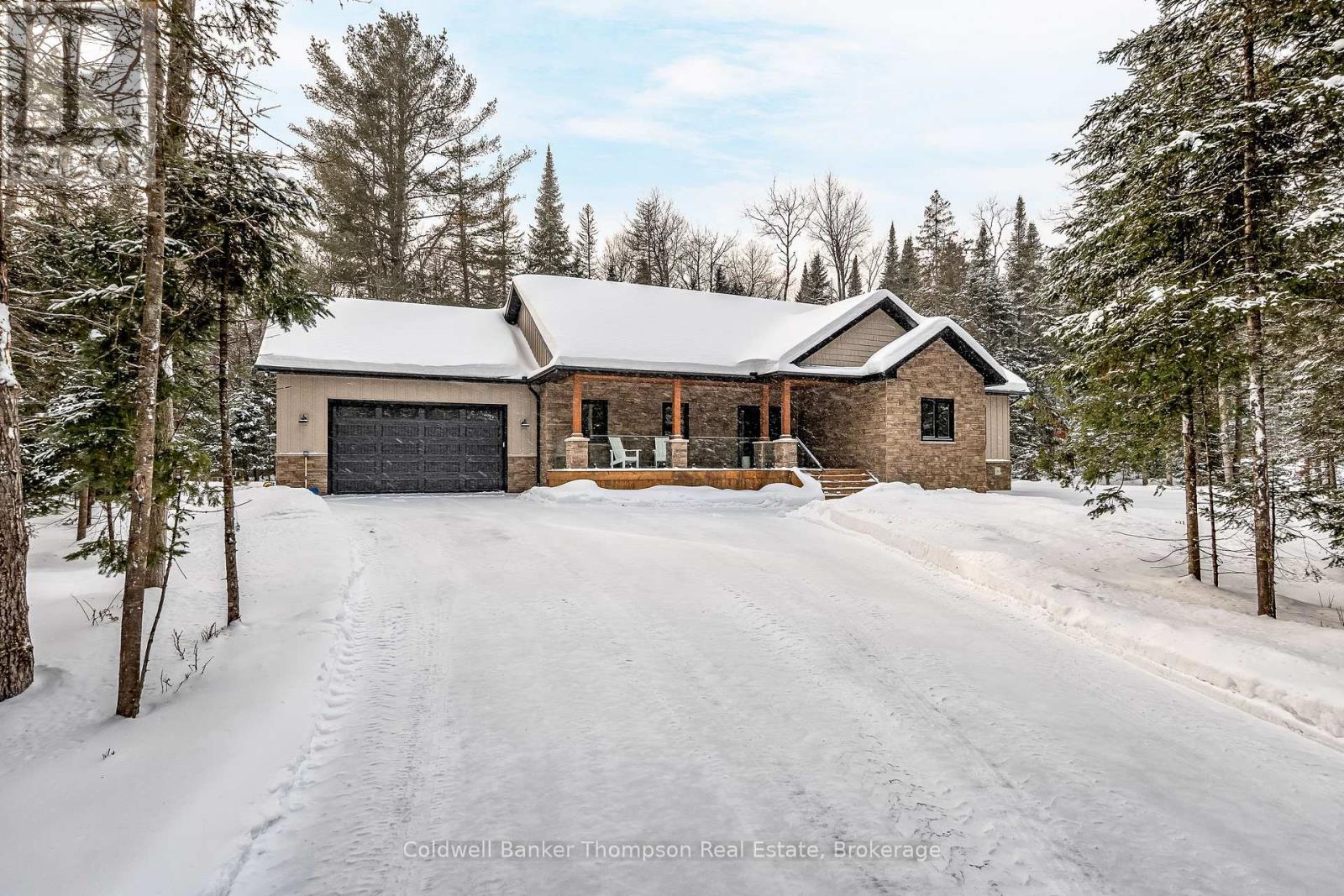 27 CRIMSON LANE, Huntsville, Ontario