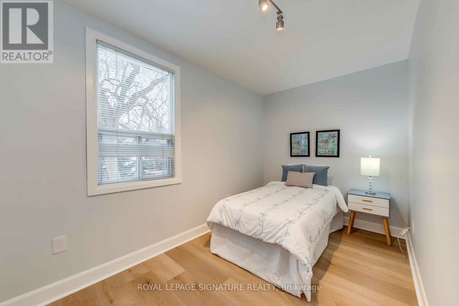 977 Broadview Avenue, Toronto, Ontario  M4K 2R9 - Photo 24 - E12709724