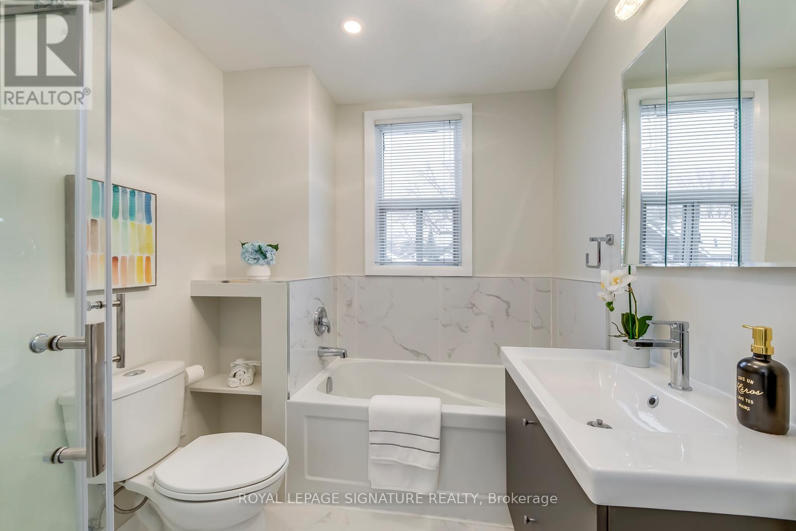 977 Broadview Avenue, Toronto, Ontario  M4K 2R9 - Photo 28 - E12709724